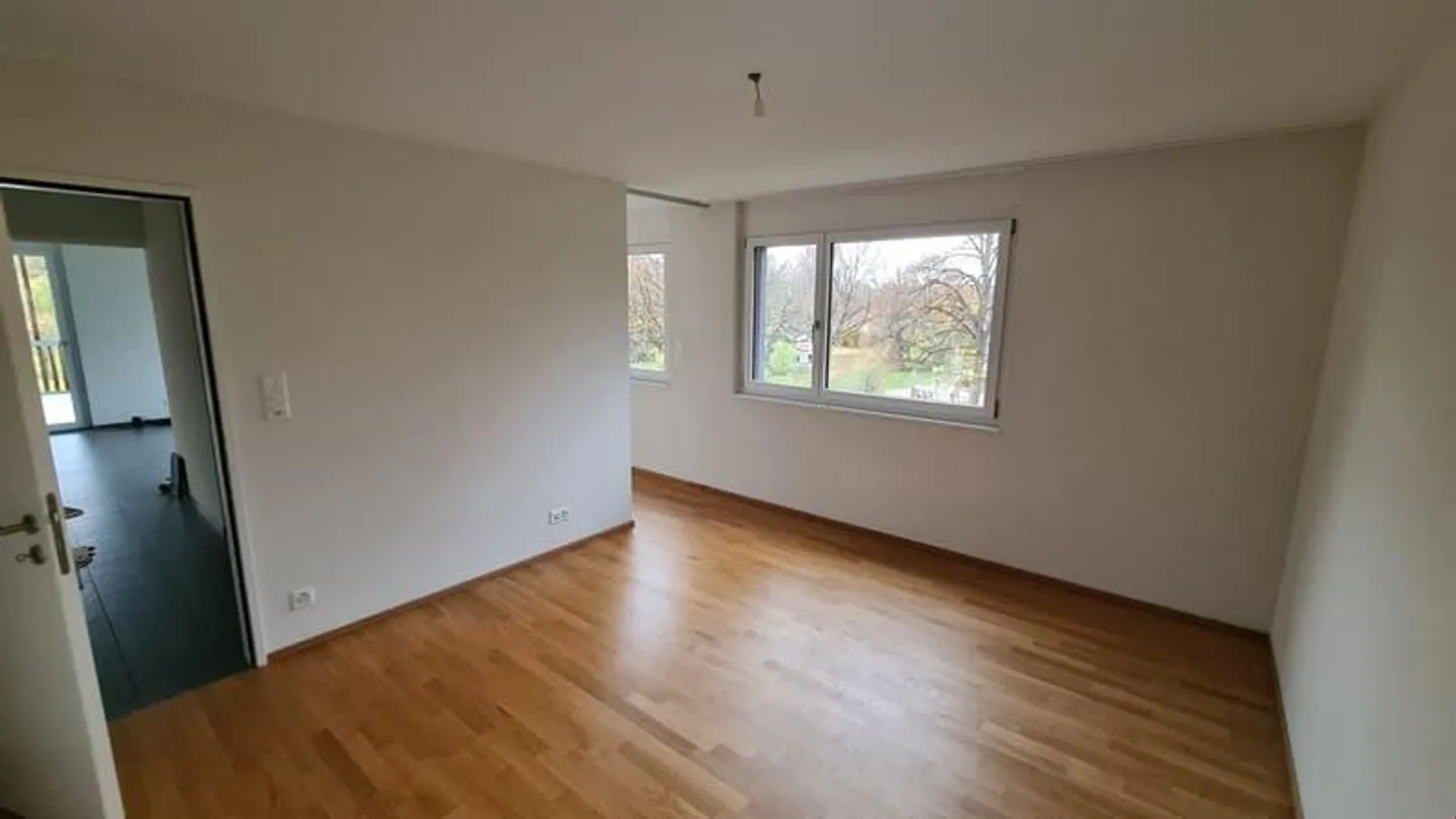 Moderne Wohnung beim Birsköpfli - Foto 5 von 8