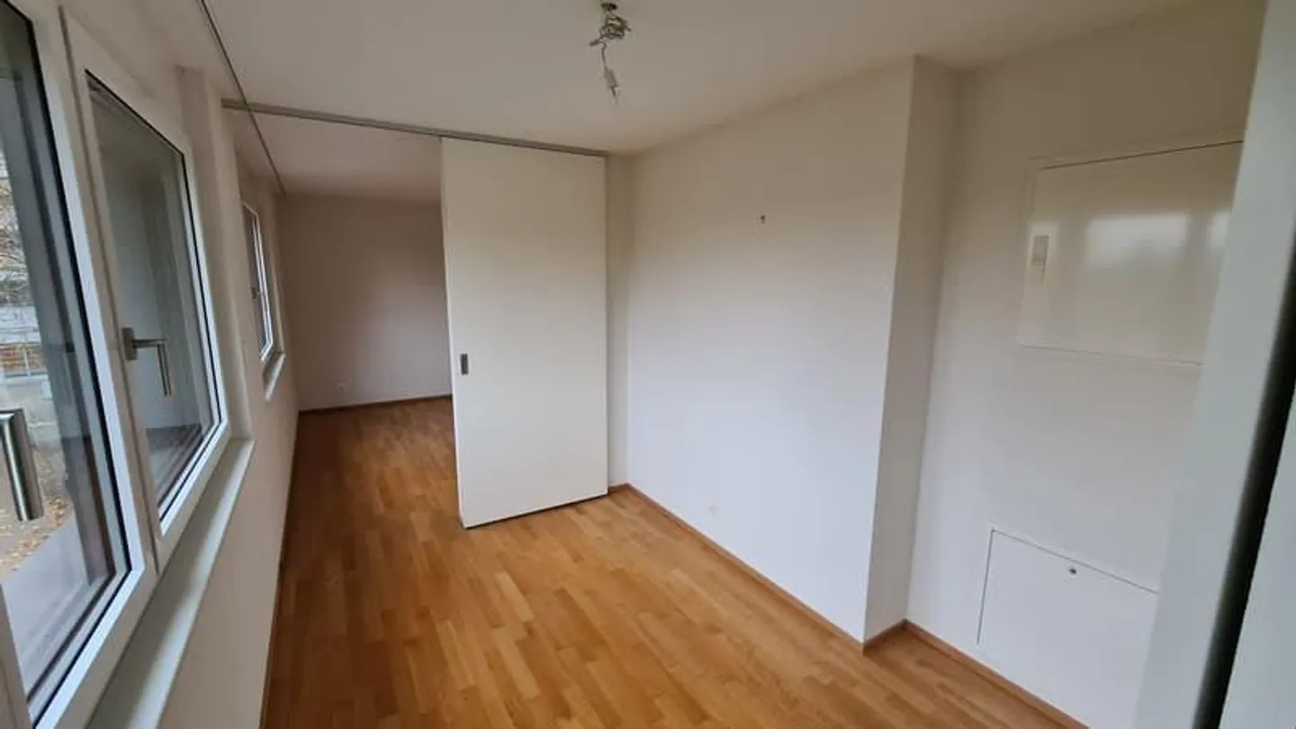 Moderne Wohnung beim Birsköpfli - Foto 7 von 8