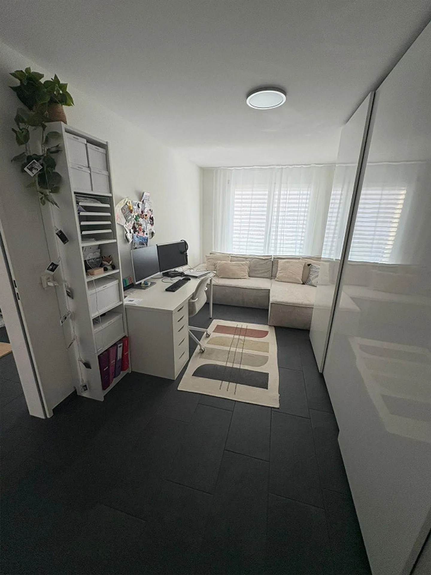 Appartement lumineux de 4,5 pièces incluant une place de parking dans le garage souterrain - Photo 10 sur 11