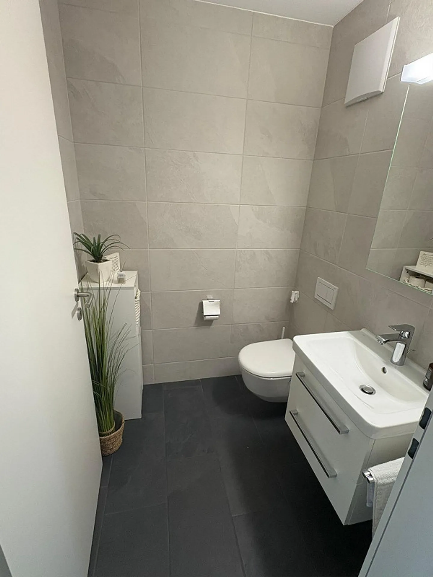 Appartement lumineux de 4,5 pièces incluant une place de parking dans le garage souterrain - Photo 8 sur 11