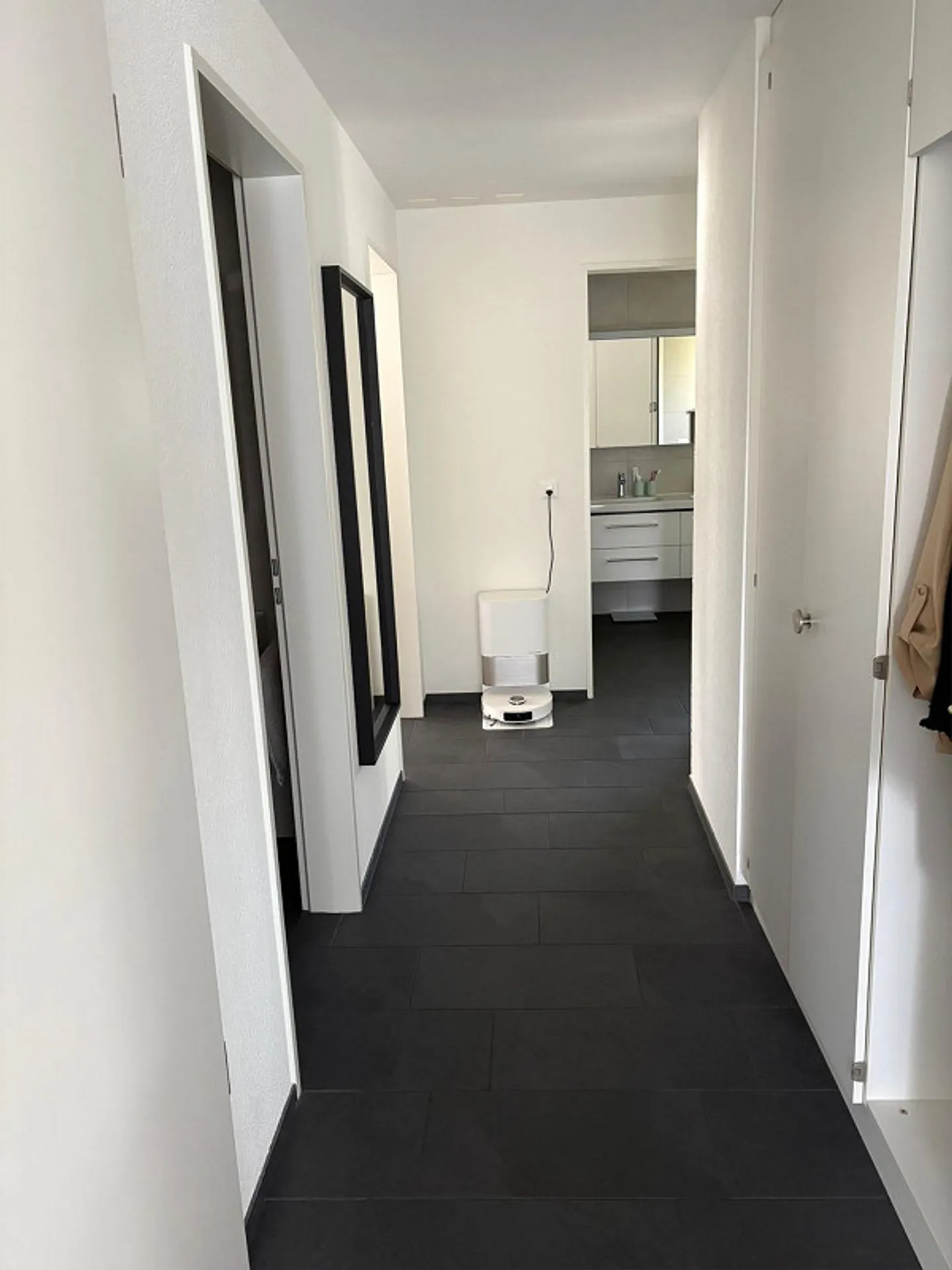 Appartement lumineux de 4,5 pièces incluant une place de parking dans le garage souterrain - Photo 11 sur 11
