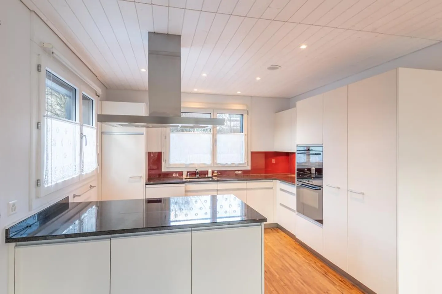 Hochwertiger Wohntraum an bevorzugter Lage - Foto 3 von 7