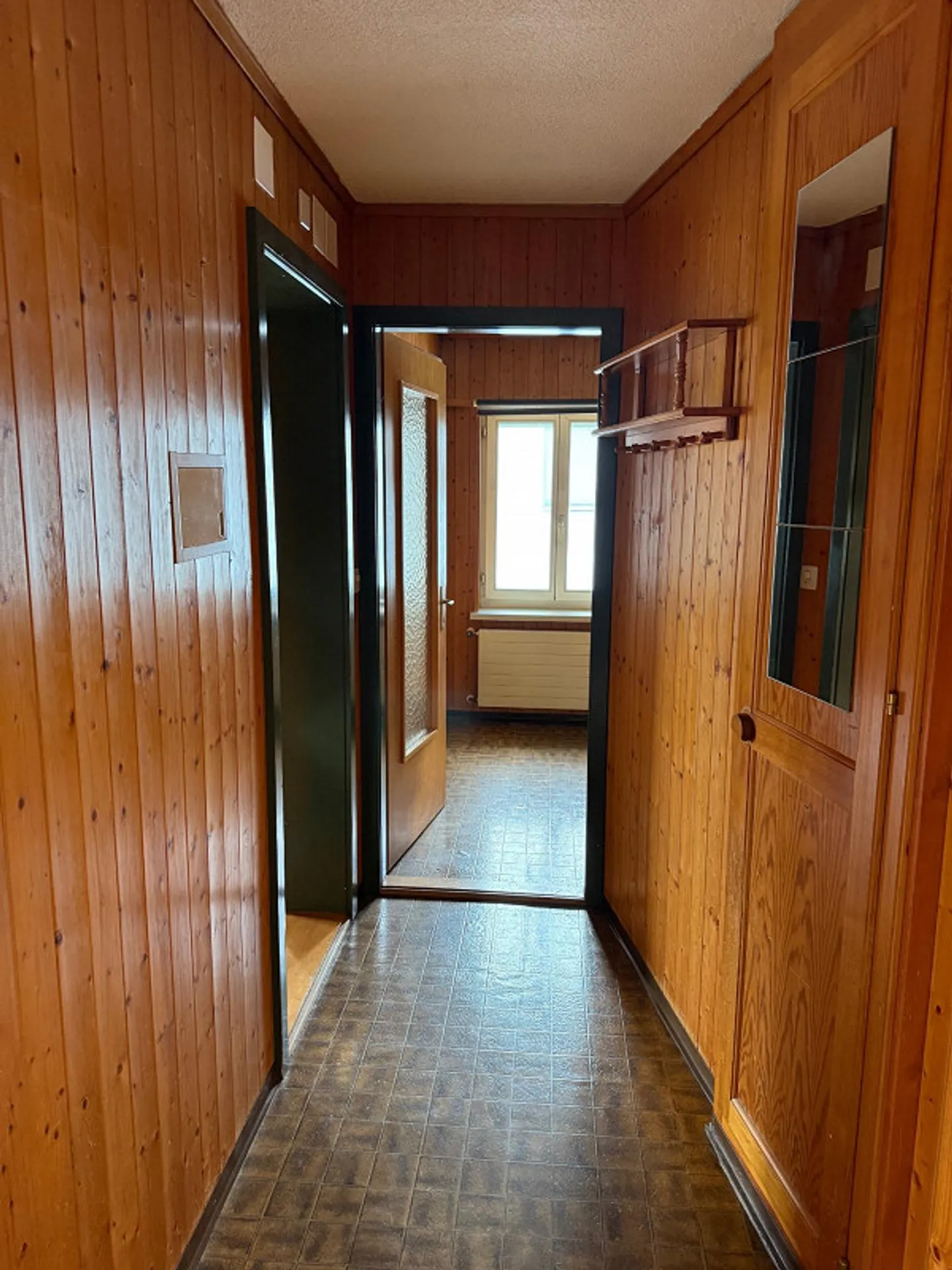 Vivre dans un emplacement central avec vue - Appartement de 2,5 pièces - Photo 4 sur 8