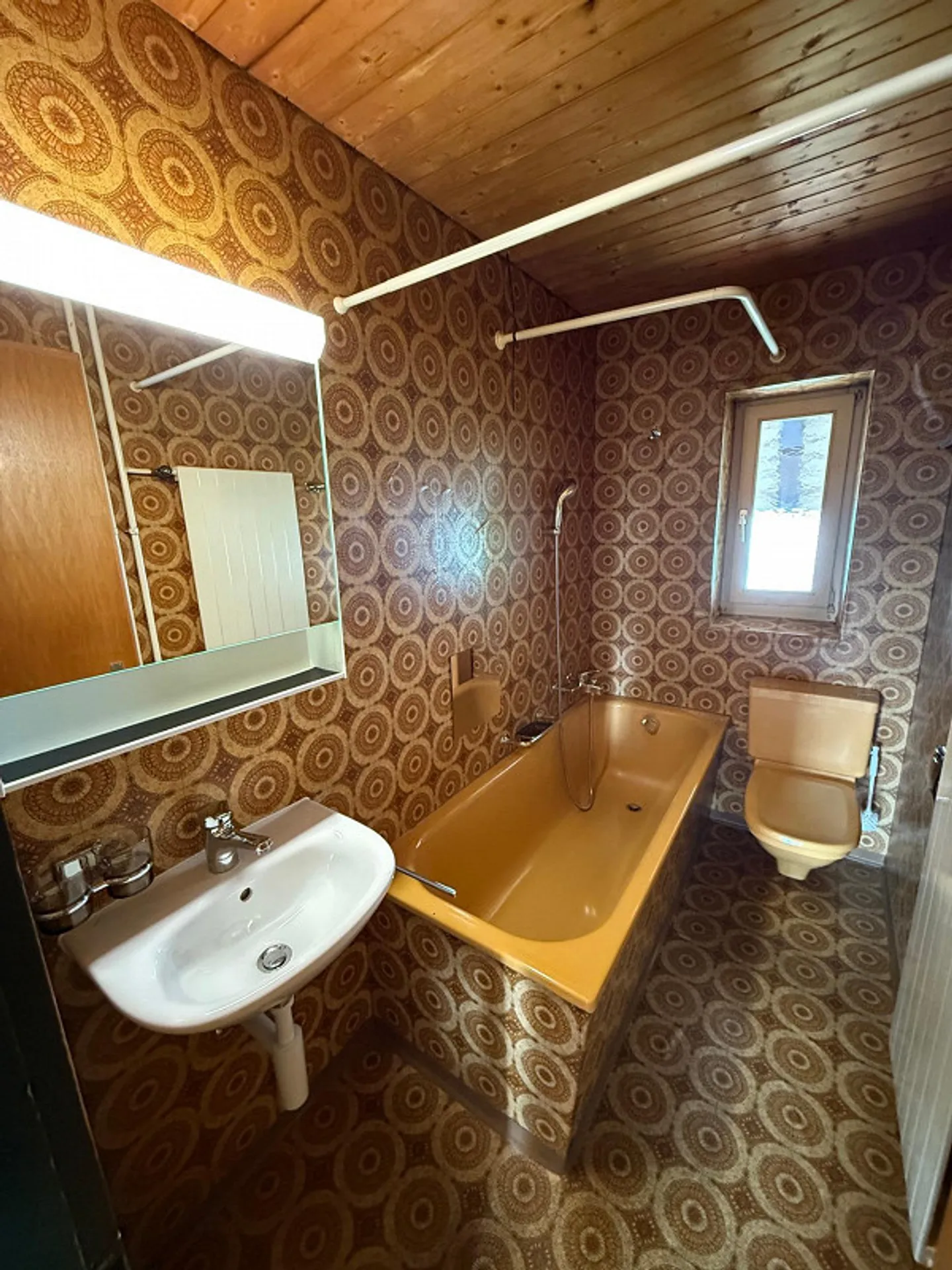 Vivre dans un emplacement central avec vue - Appartement de 2,5 pièces - Photo 7 sur 8