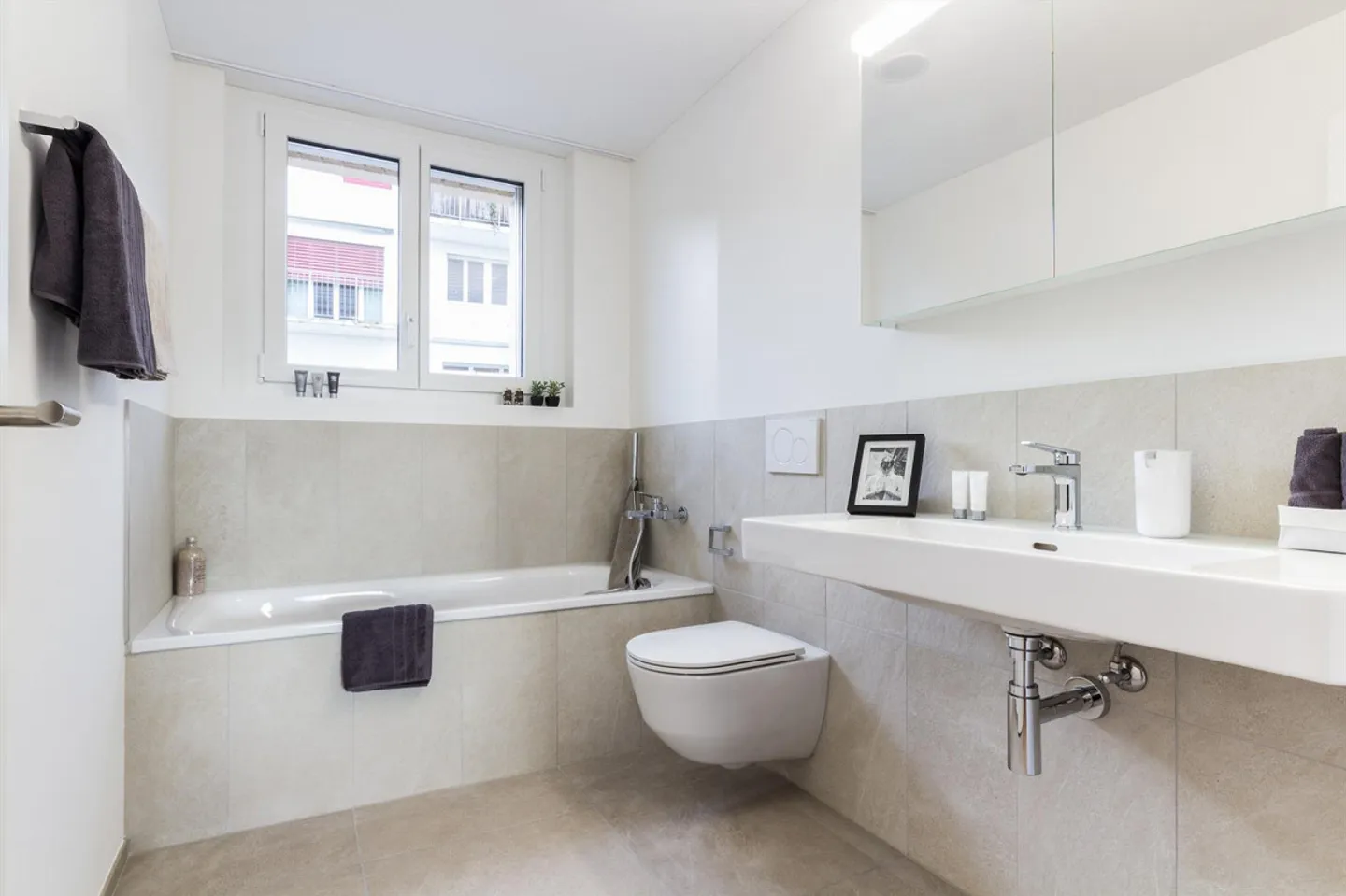 Exklusiv und zentral wohnen an idyllischer Lage - Foto 7 von 9