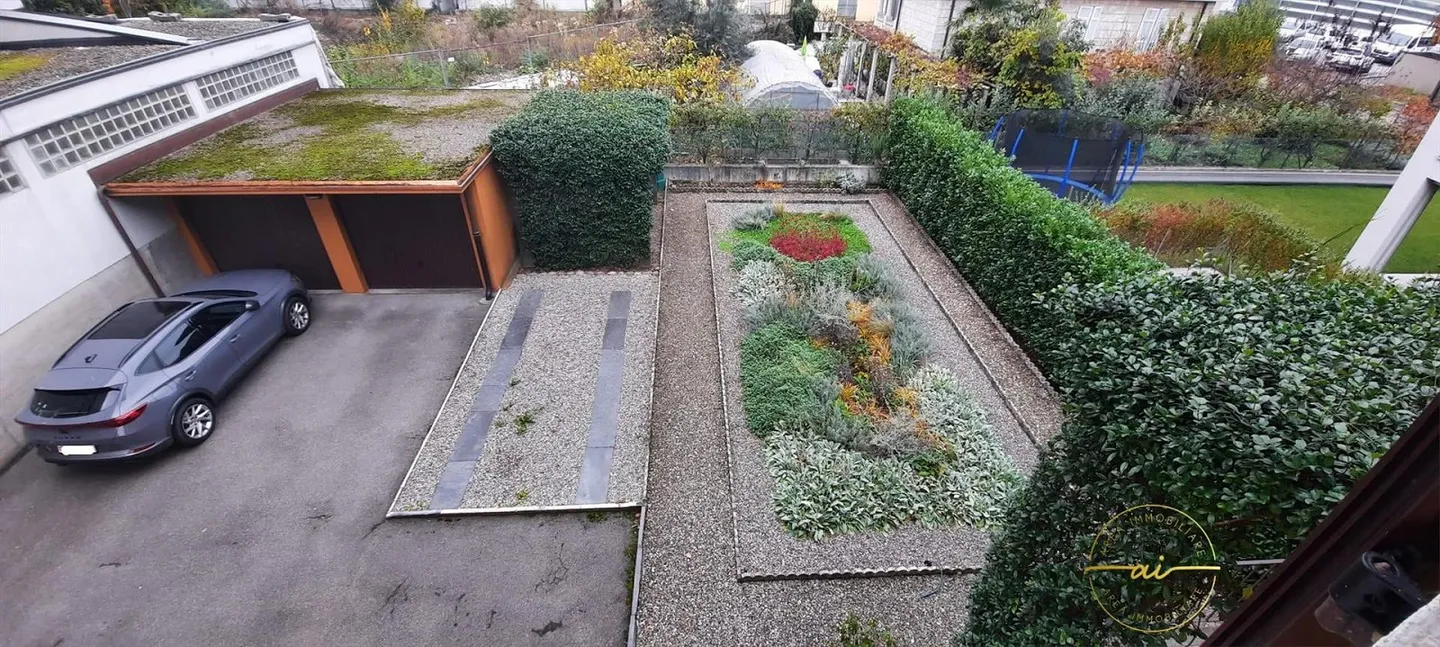 Appartement accueillant de 2,5 pièces avec terrasse couverte - Photo 8 sur 9