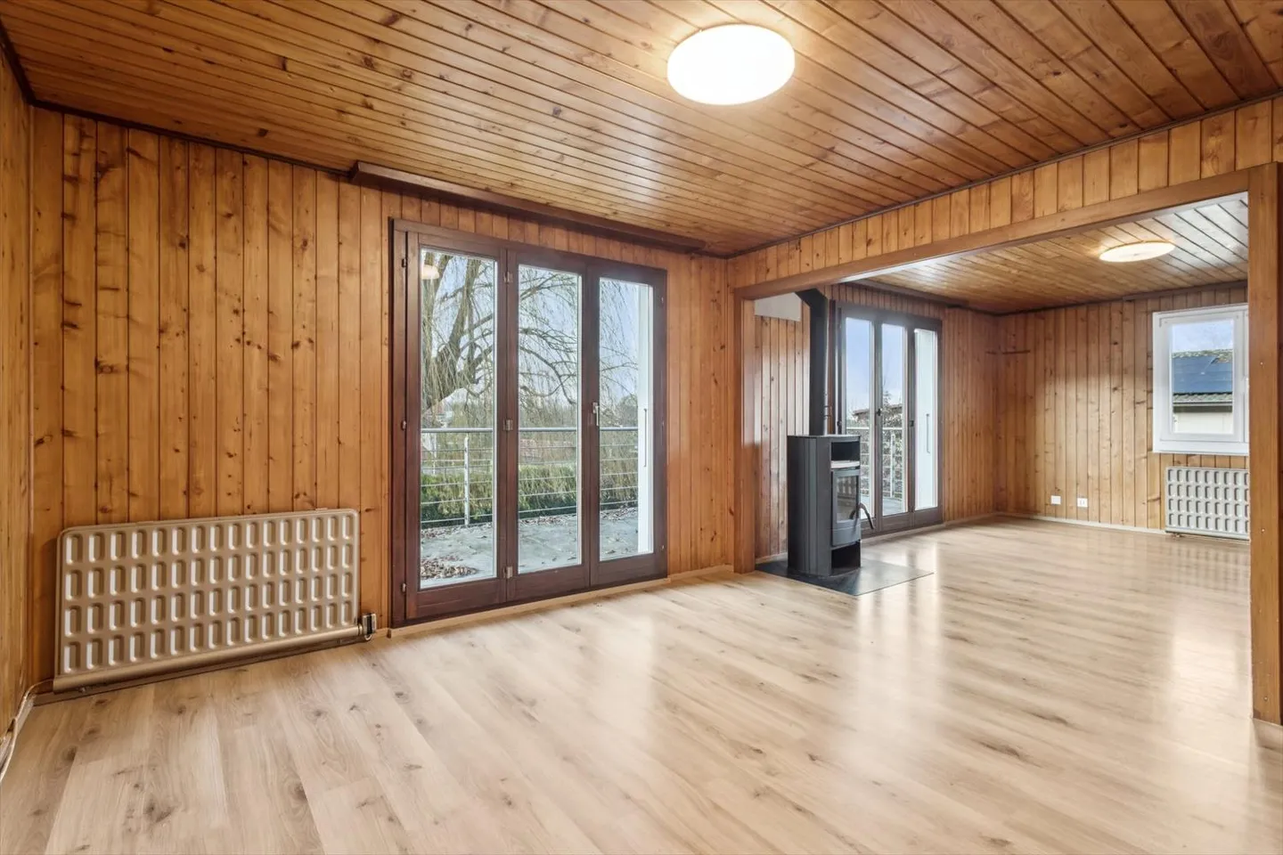 4.5 Room House - Photo 2 of 12