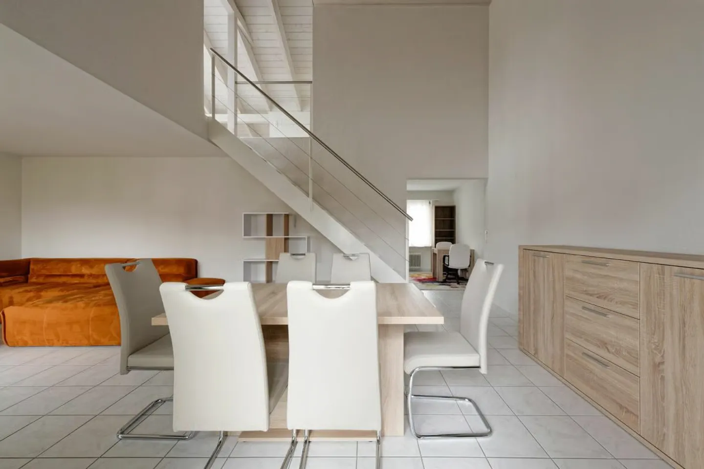 Charmant appartement en duplex à Aarau près de l'Aare et de la vieille ville - Photo 3 sur 12