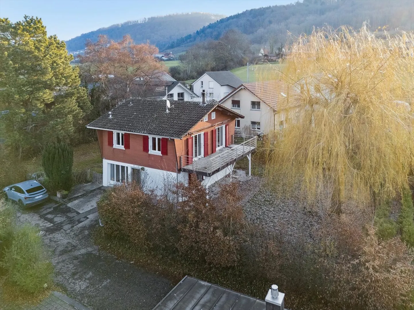 4.5 Room House - Photo 10 of 12