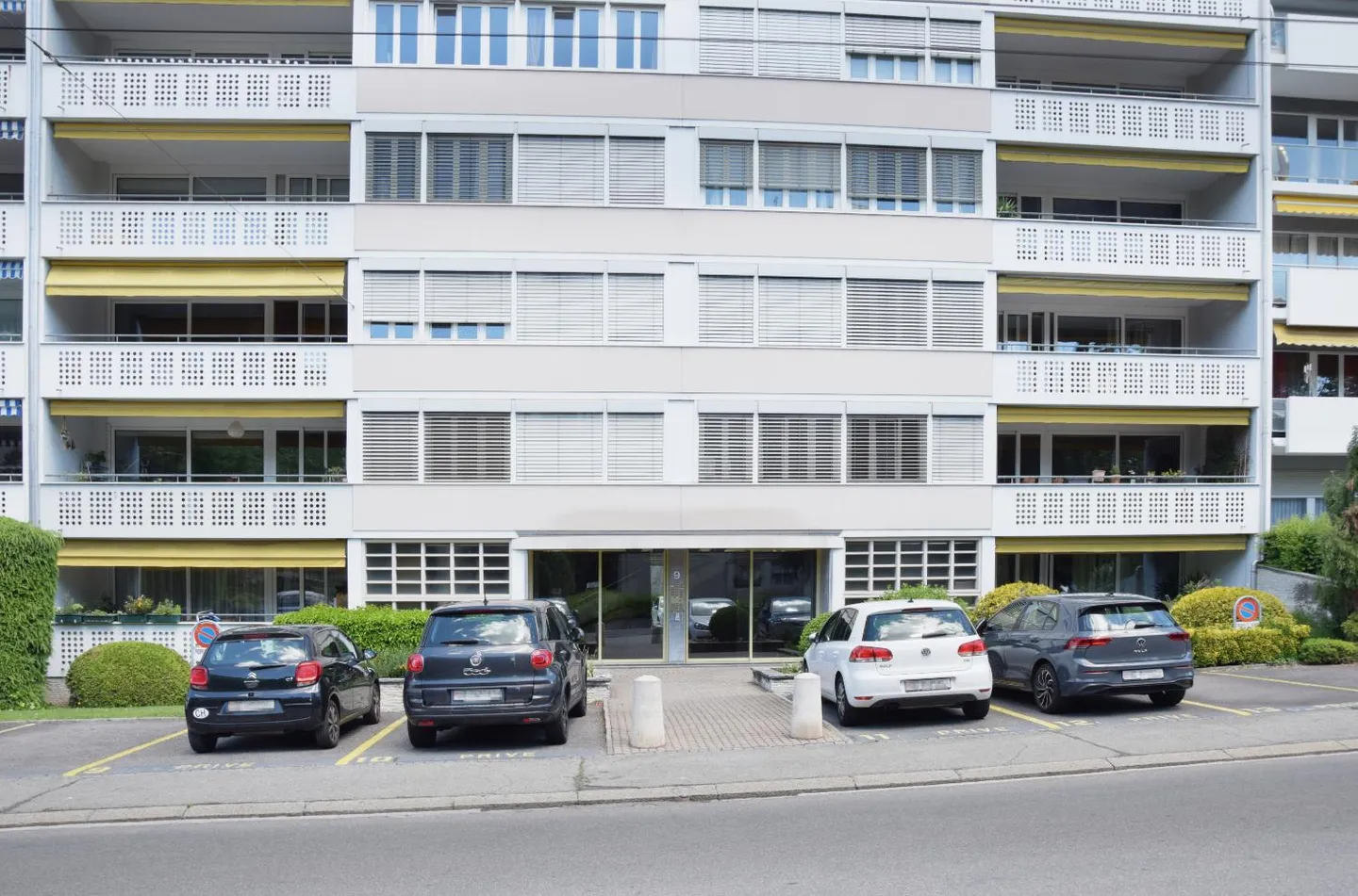 Charmant appartement 2.5 pièces - Photo 2 sur 6