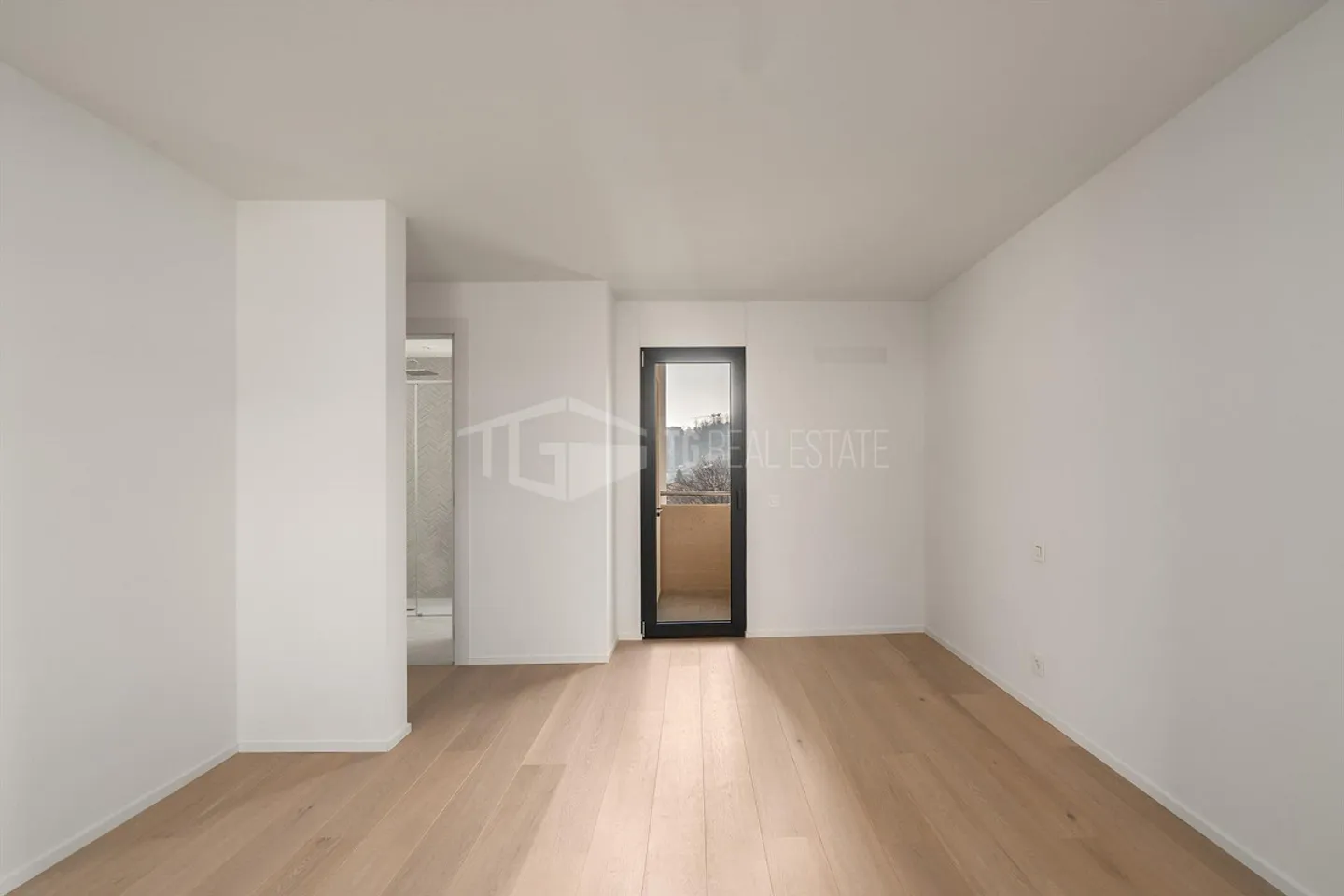 Charmante Dachgeschosswohnung mit Seeblick - Foto 7 von 13