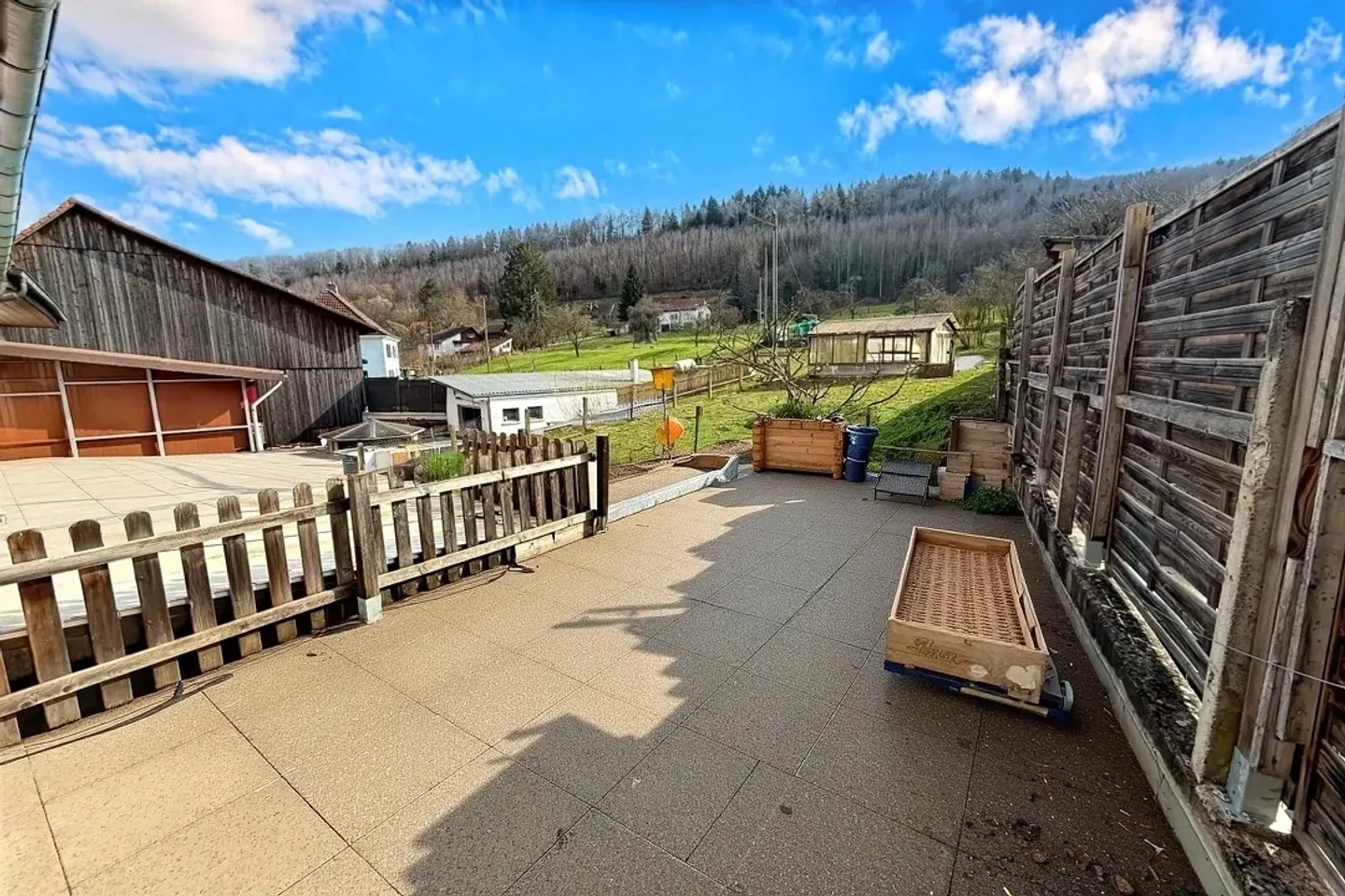 Multi-family home with great potential - Photo 5 of 45