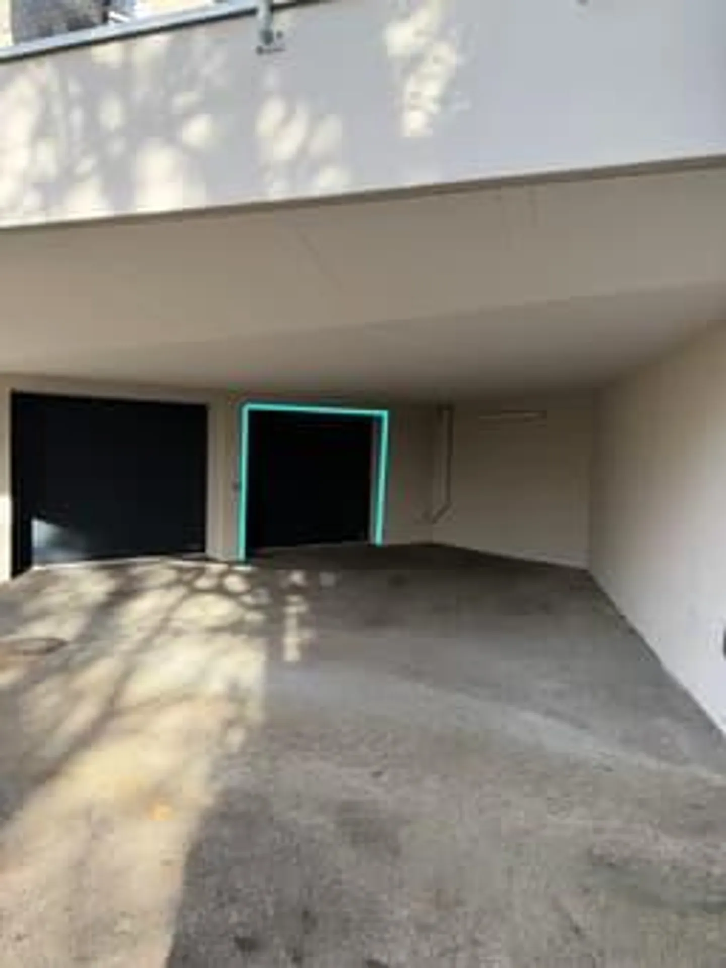 Garagenplatz/Zürichberg - Foto 1 von 1