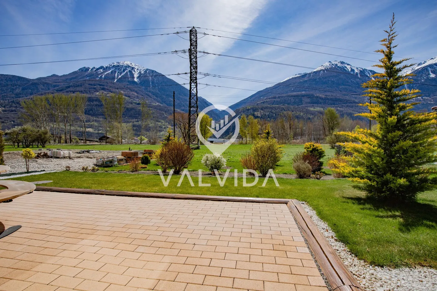 Exklusives Rundholzhaus - Modernes Wohnen im Naturstil - Foto 21 von 25