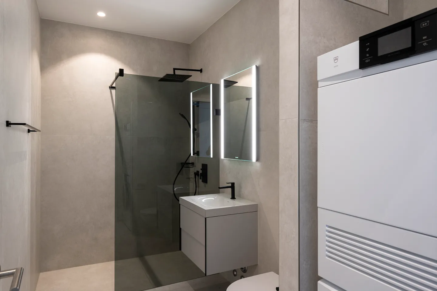 Appartement en duplex de 2,5 pièces avec grande terrasse - Photo 7 sur 7