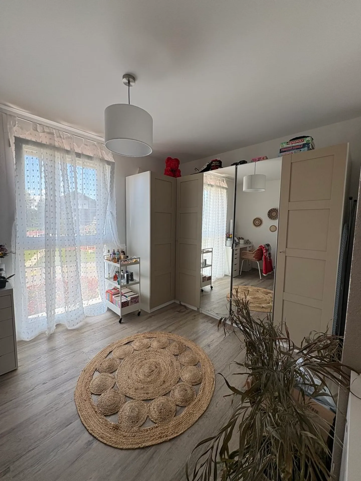 Apartment for rent - Photo 3 of 5