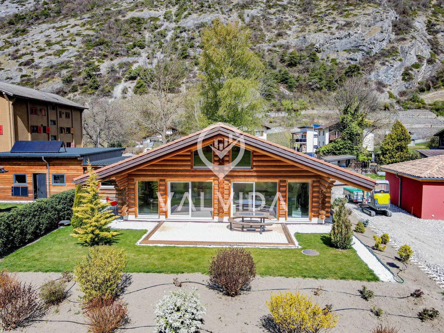 Exklusives Rundholzhaus - Modernes Wohnen im Naturstil - Foto 25 von 25