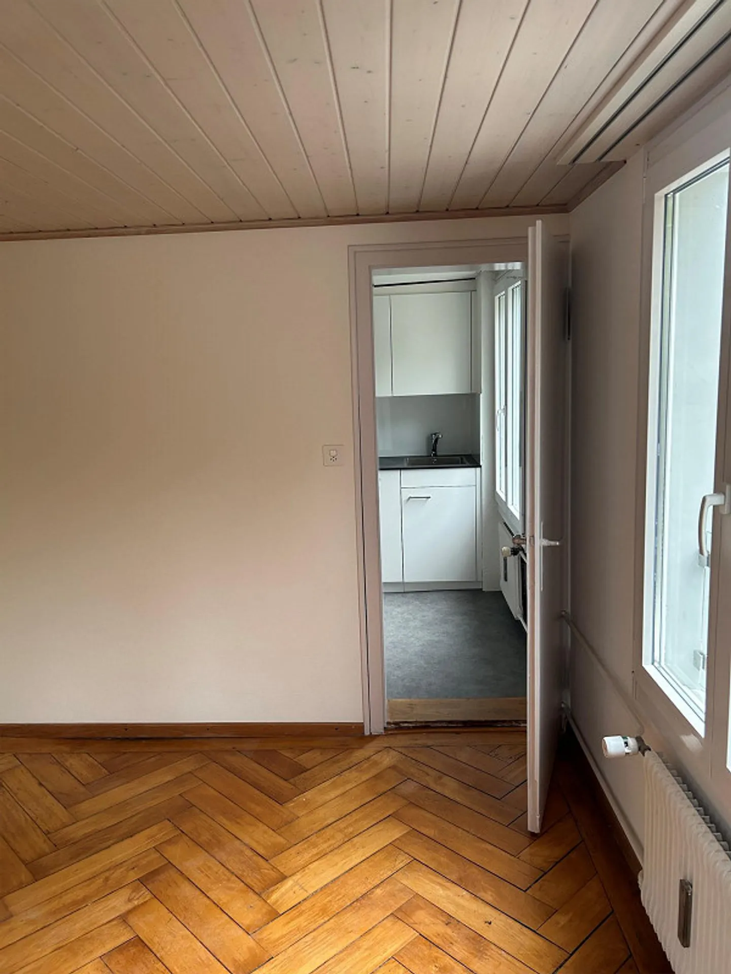Altbauwohnung an ruhiger Lage - Foto 3 von 9