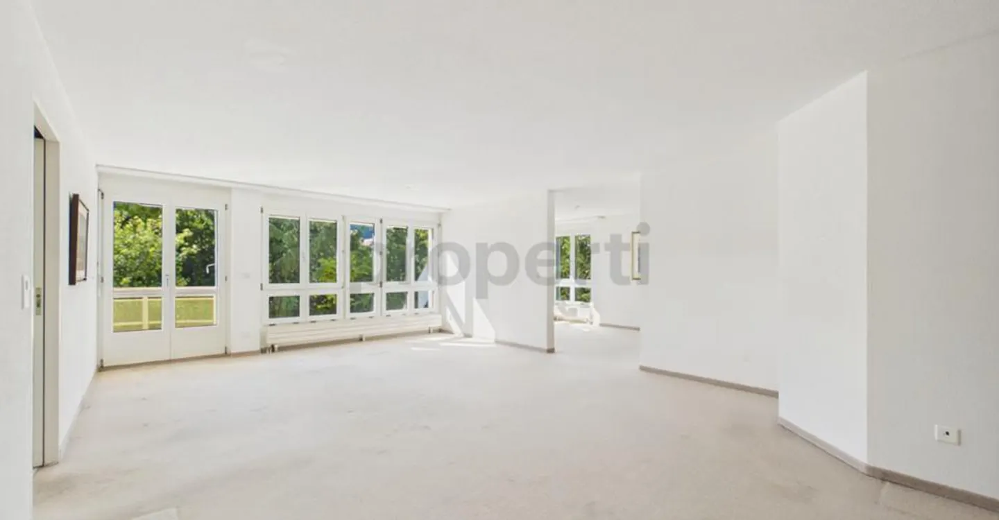 Geräumige Wohnung mit Balkon - Foto 1 von 9