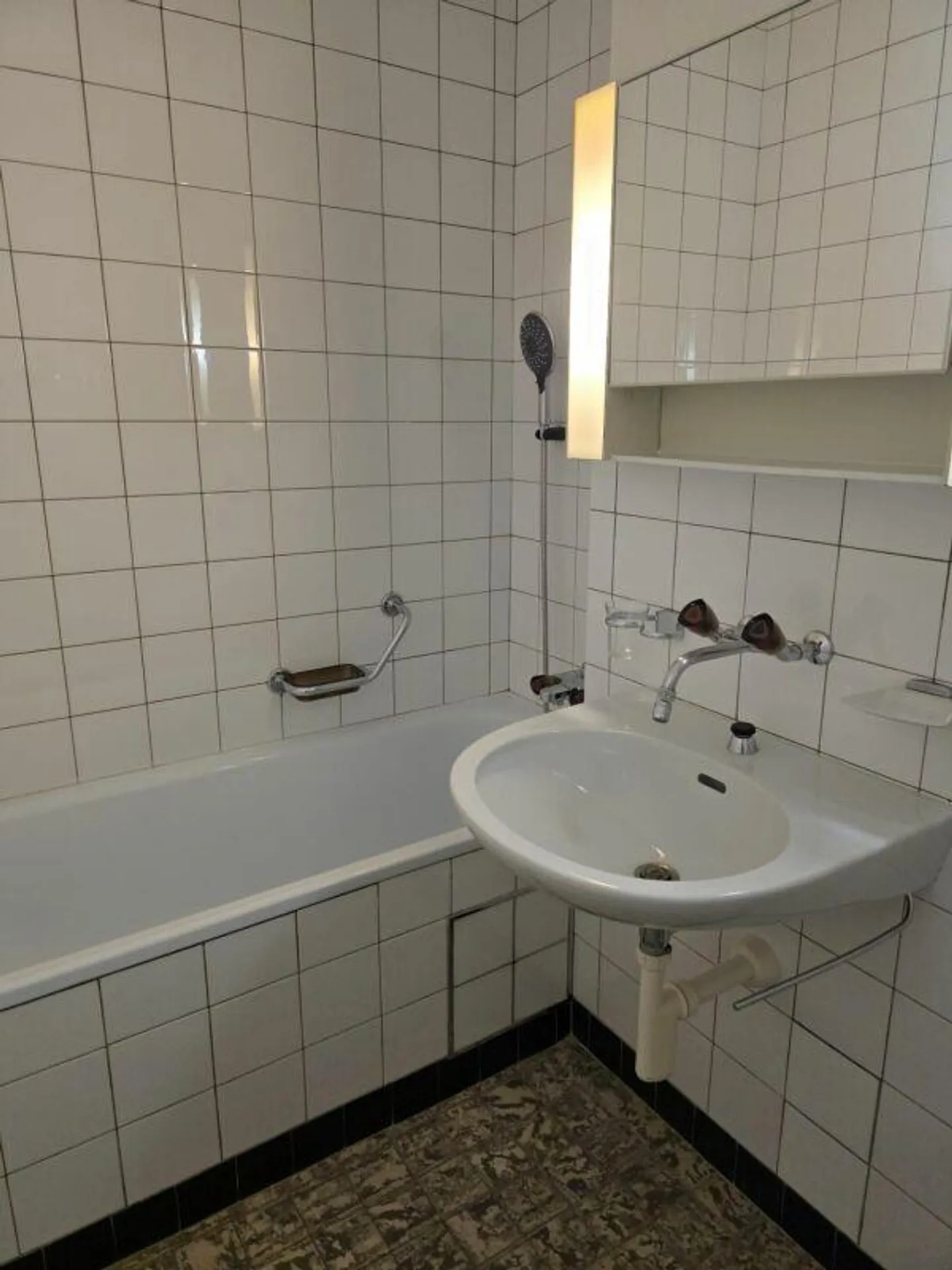 Charmante 1.0 Zimmer Wohnung - Foto 4 von 6