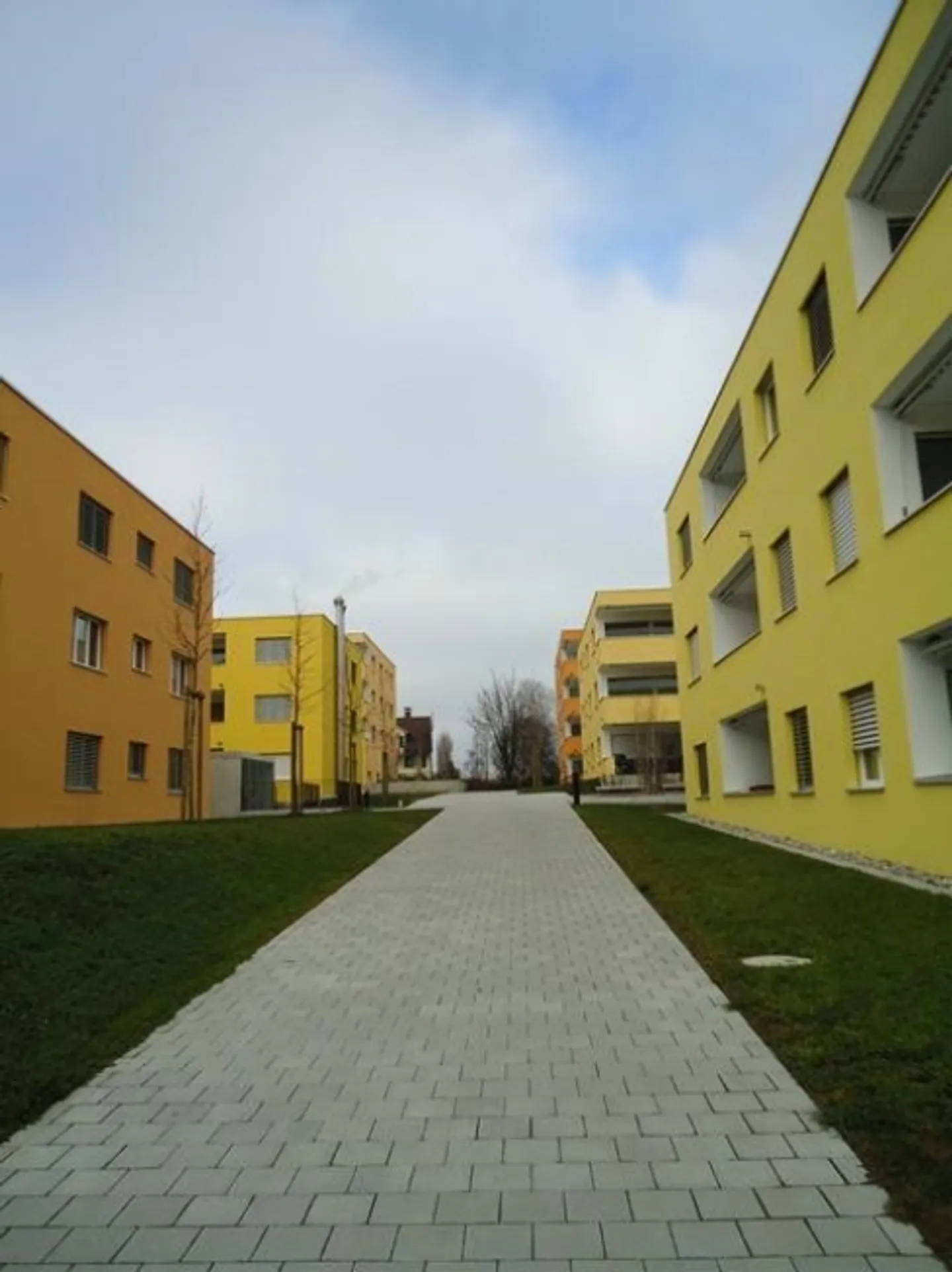 Erste eigene Wohnung gesucht? Hier sind Sie richtig! - Photo 1 sur 1