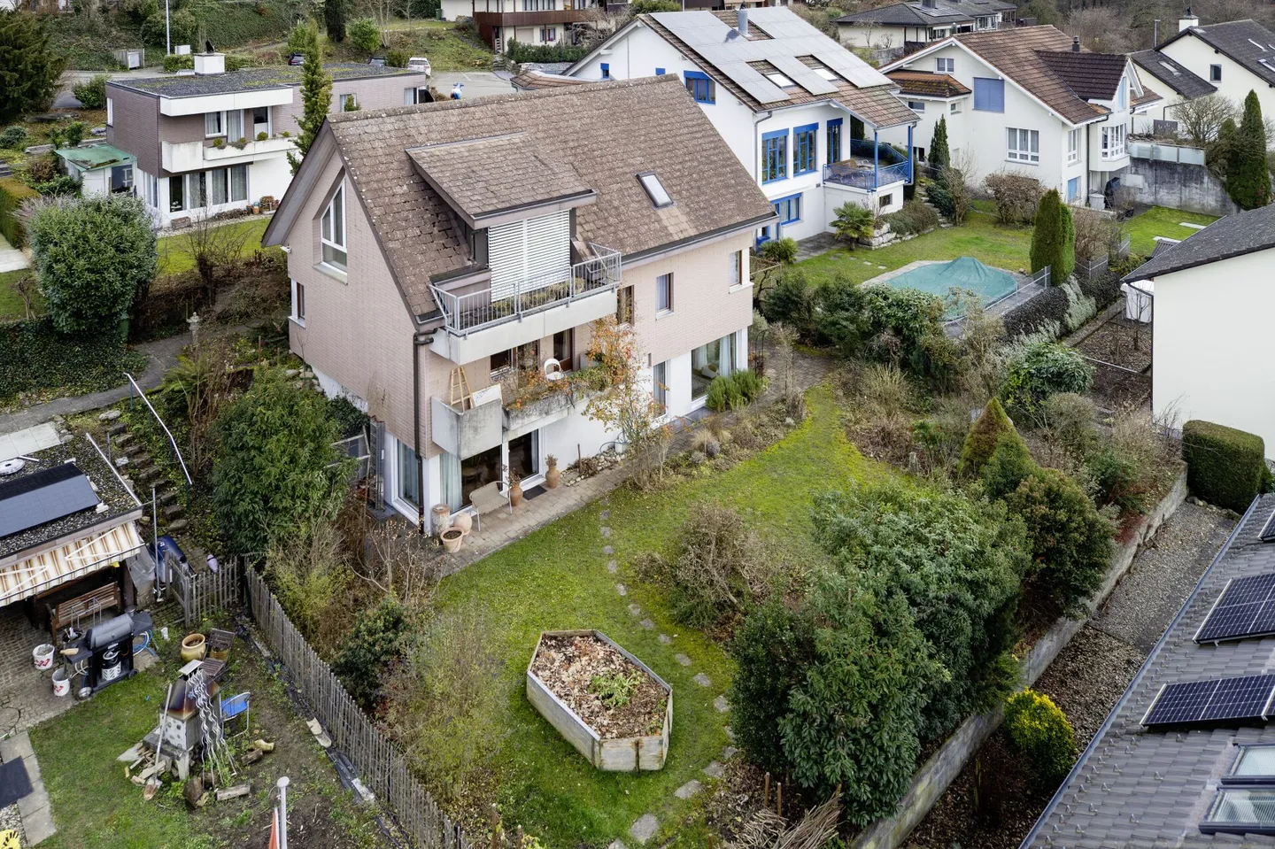 Single-family house with garden in a family-friendly and quiet location - Photo 1 of 17