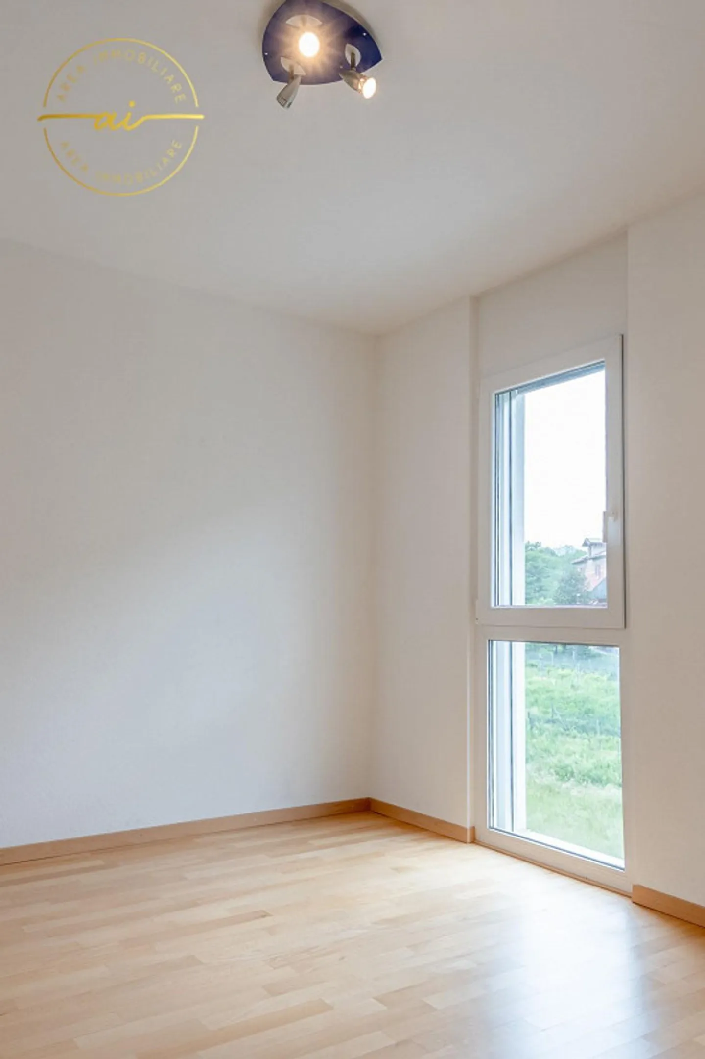 HELLER WOHNUNG 4.5 ZIMMER IN CASTEL SAN PIETRO - Foto 12 von 13