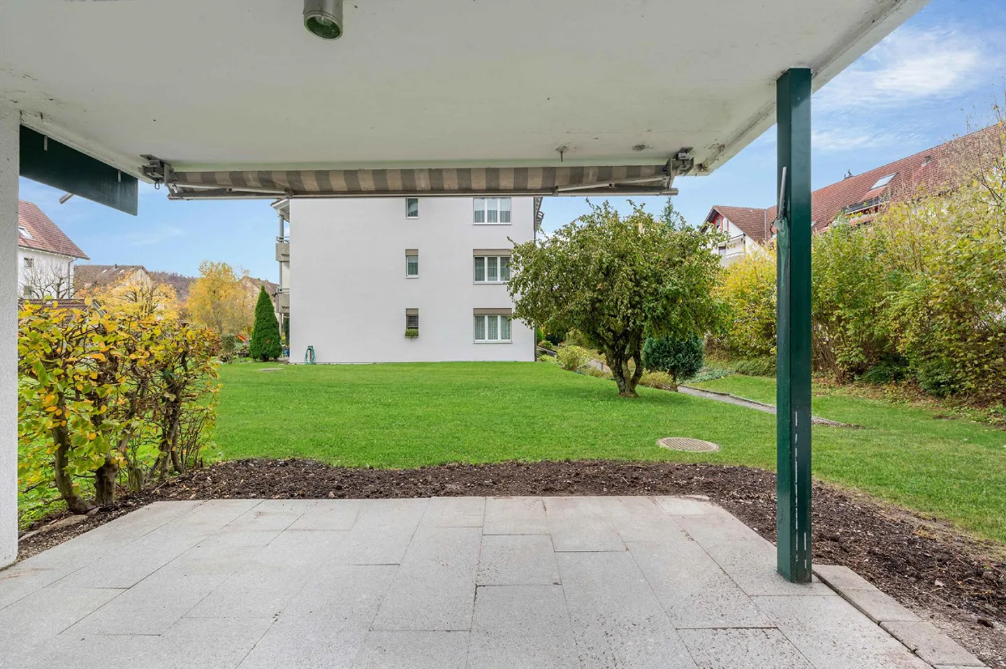 Ampio appartamento con giardino in una posizione tranquilla e centrale - Foto 11 di 12