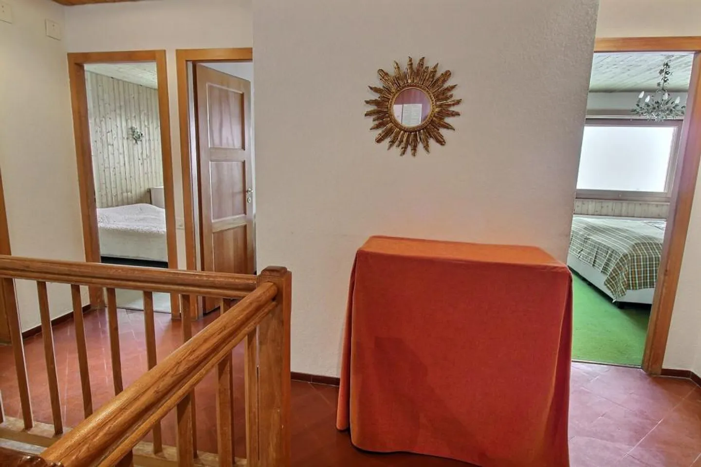 Appartement en location hebdomadaire dans la zone piétonne de la place du village - Photo 7 sur 13