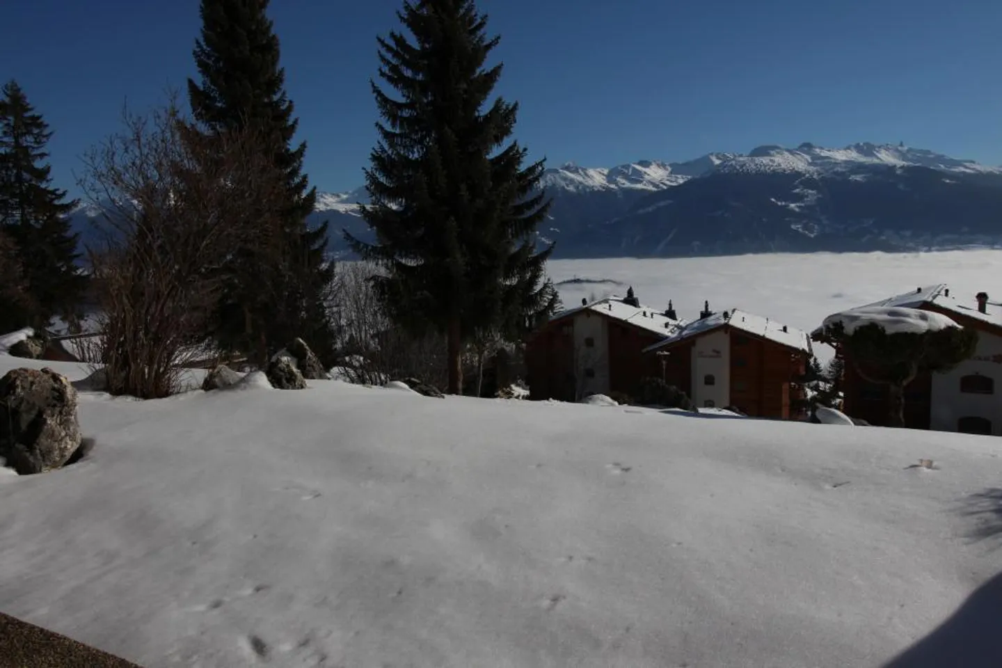 Appartement en location hebdomadaire dans la zone piétonne de la place du village - Photo 13 sur 13
