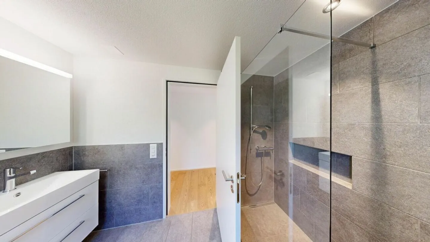 Appartamento giardino 3,5 locali con giardino privato di 242 m² e ingresso separato - Foto 10 di 14