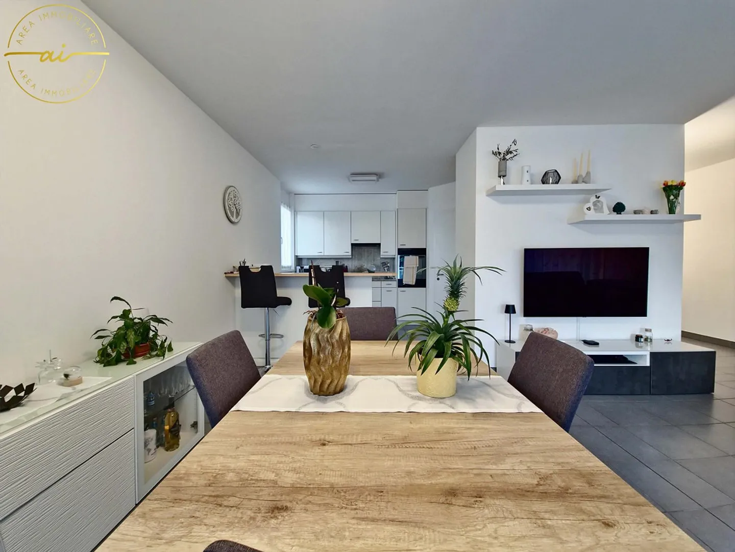 HELLER 3.5-ZIMMER-WOHNUNG MIT OFFENEM BLICK - Foto 2 von 13