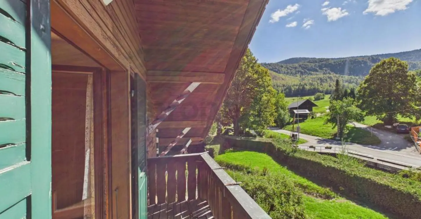 Riservato - Chalet dal fascino autentico con ruscello e grande terreno - Vermes - Foto 9 di 11