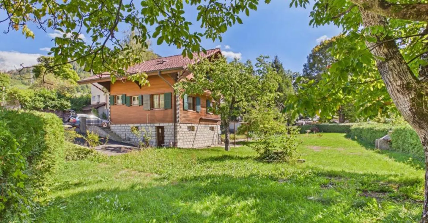 Riservato - Chalet dal fascino autentico con ruscello e grande terreno - Vermes - Foto 10 di 11