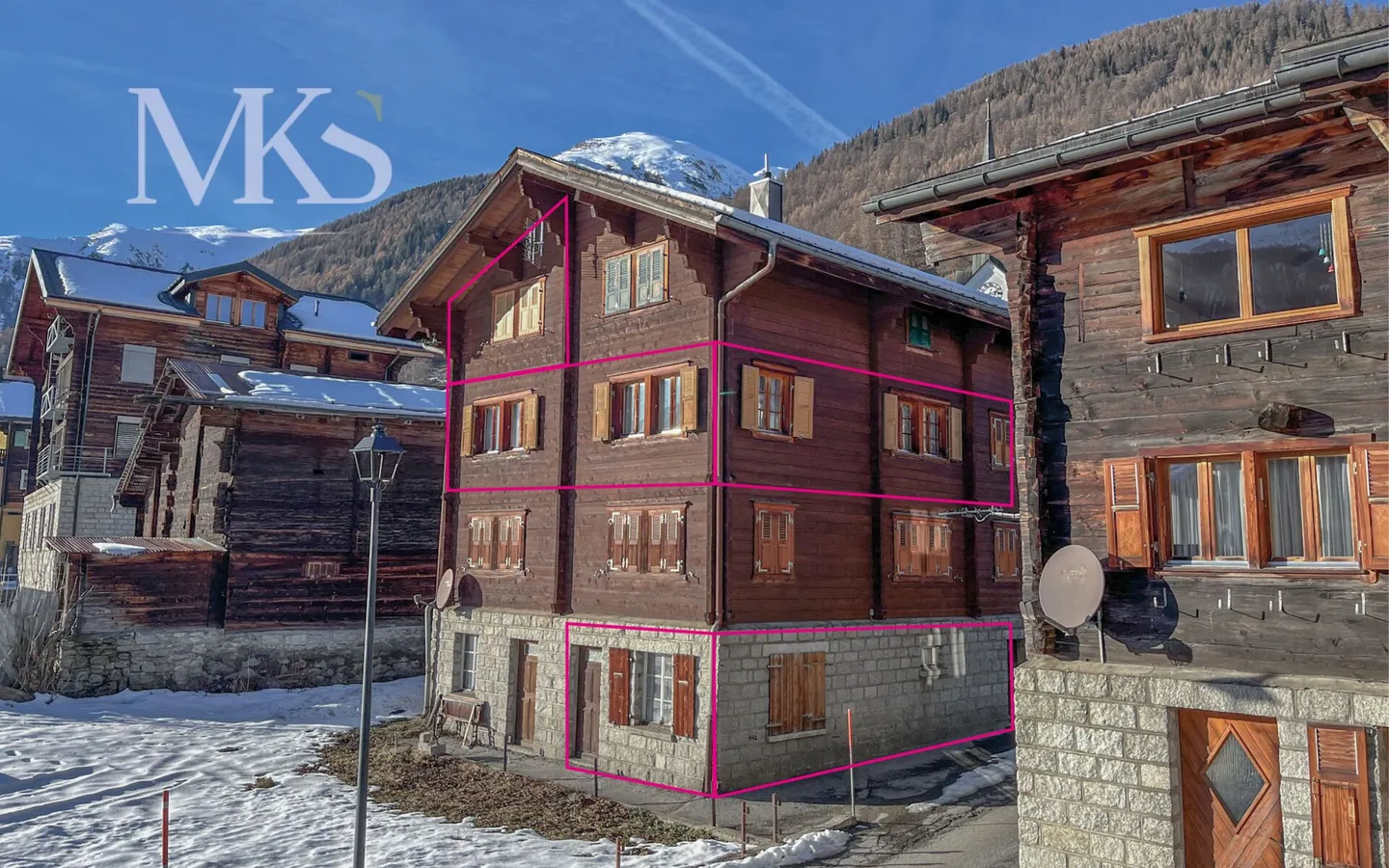 Charmante appartement ancien avec appartement sous les combles supplémentaire à Ulrichen - Photo 3 sur 25