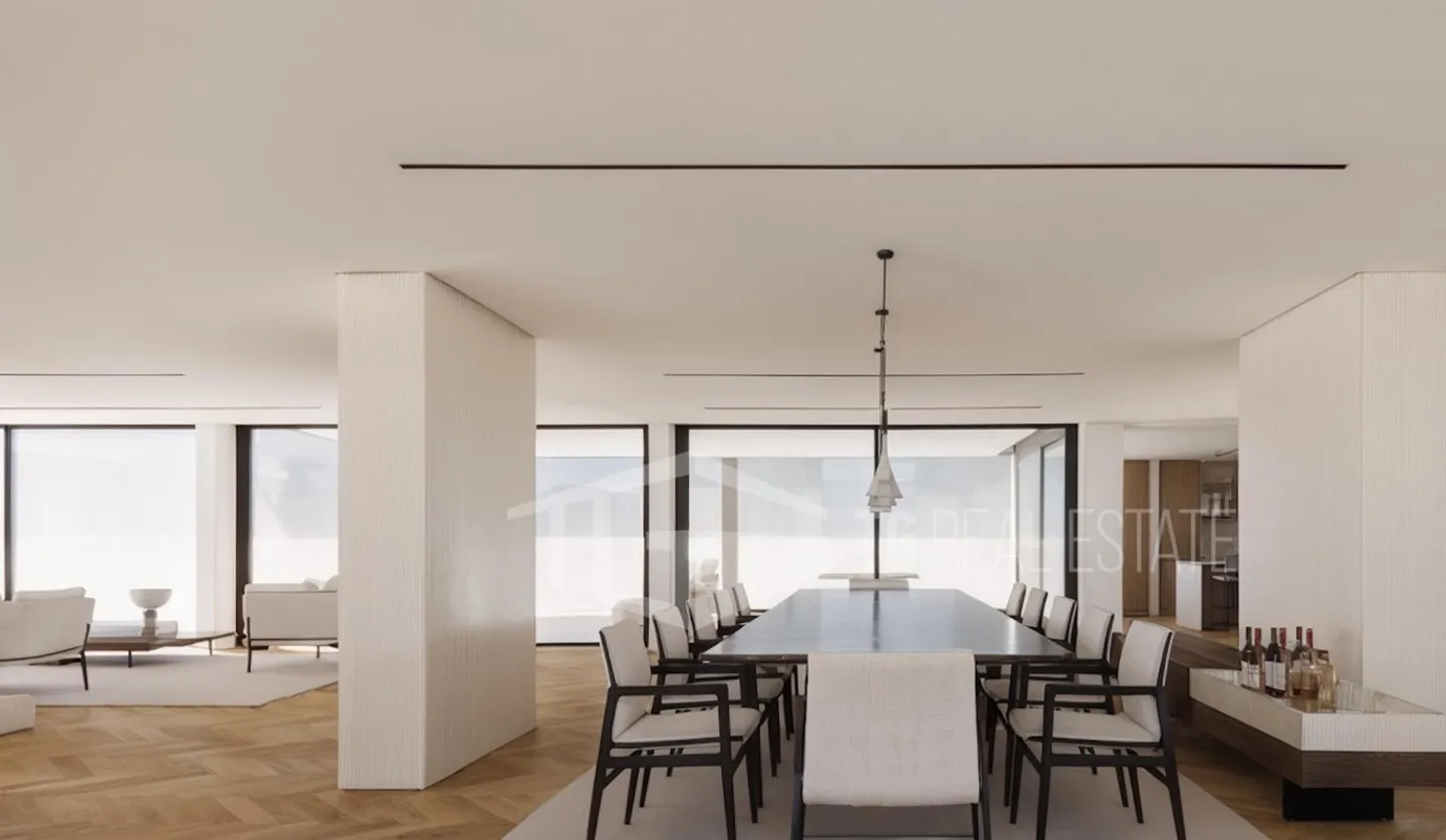 Attic with magnificent panoramic view and lake - Photo 9 of 13