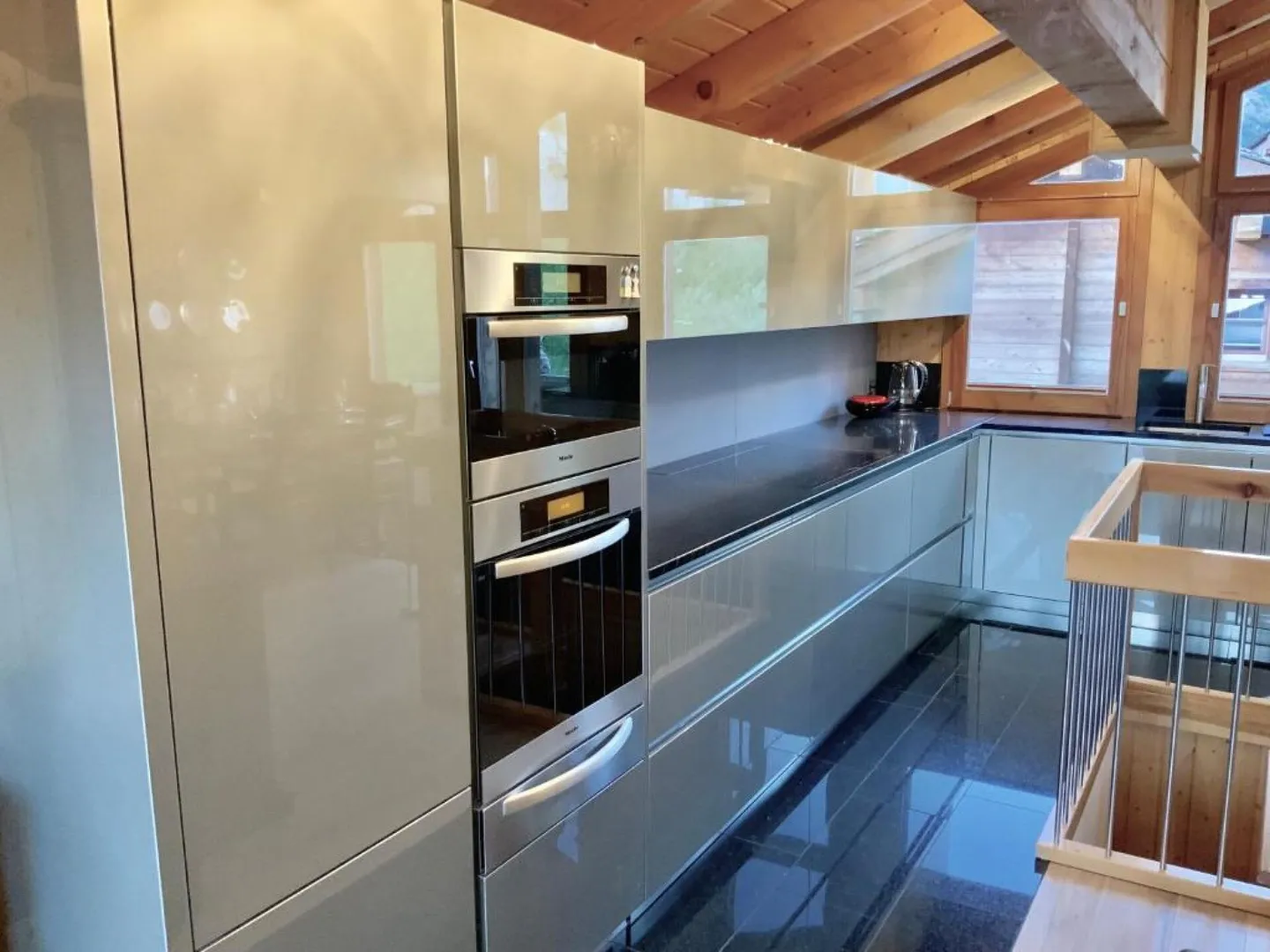 Chalet esclusivo sul lato soleggiato di Saas-Fee - Foto 4 di 23