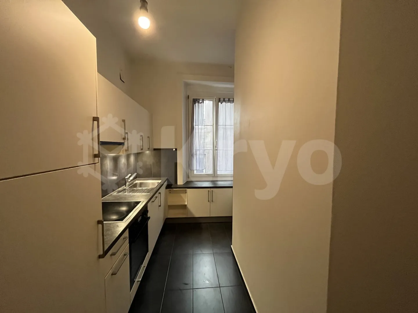 Charmant Appartement 2 Pièces - Photo 5 sur 9