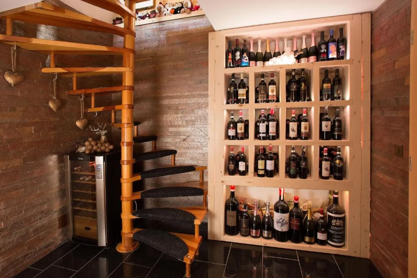Chalet esclusivo sul lato soleggiato di Saas-Fee - Foto 18 di 23