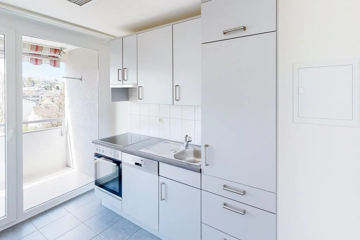 «Helle Wohnung mit schöner Aussicht und bester Anbindung» - Foto 4 von 10