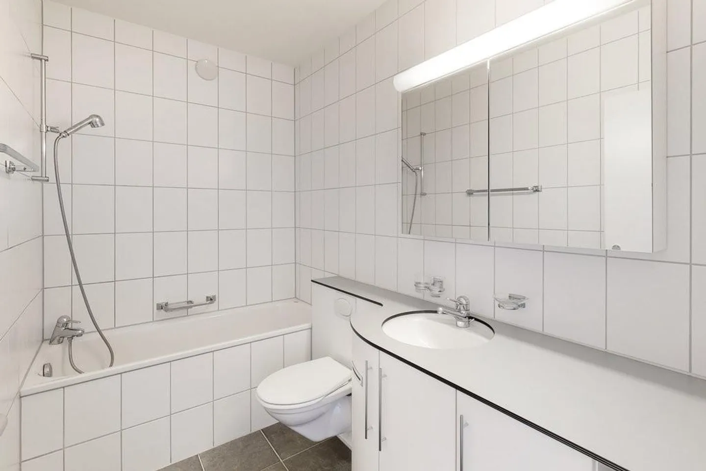«Helle Wohnung mit schöner Aussicht und bester Anbindung» - Foto 7 von 10