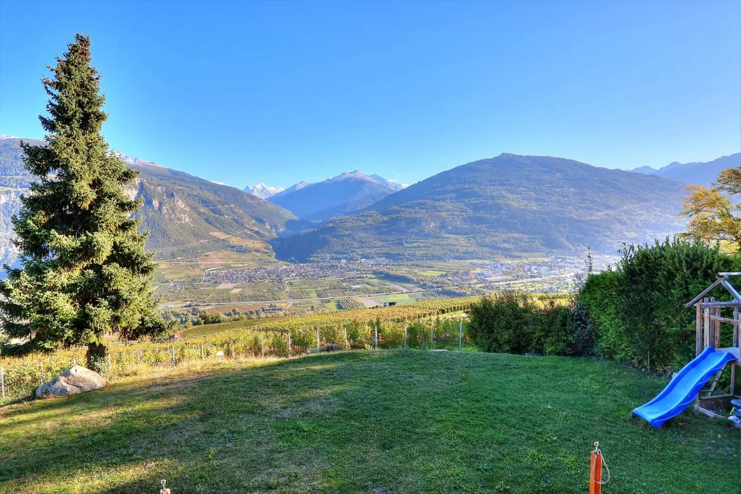 Chalet 4.5 Zimmer - Foto 1 von 11