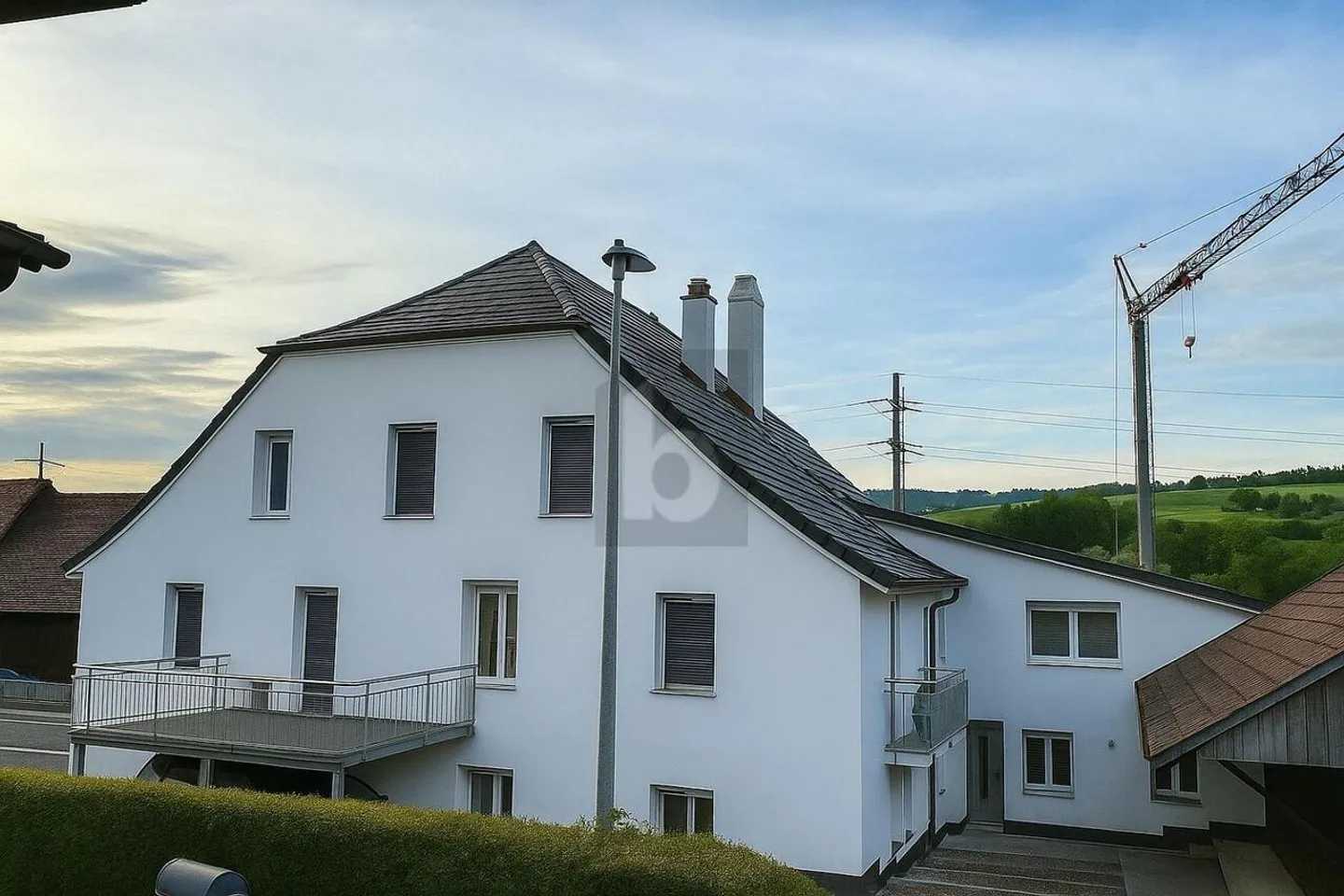 Wohngebäude 18 Zimmer - Foto 3 von 6