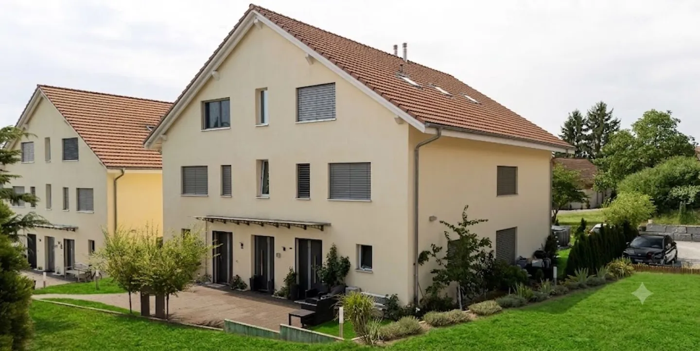 Maison double familiale de 6,5 pièces avec appartement séparé de 3,5 pièces dans les combles - Photo 1 sur 27