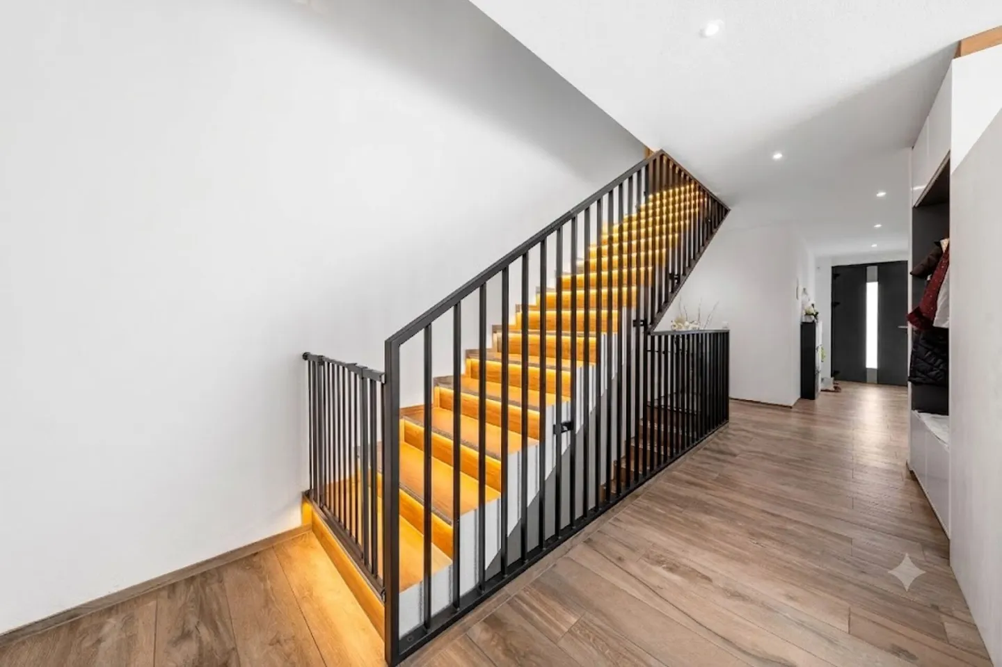 Maison double familiale de 6,5 pièces avec appartement séparé de 3,5 pièces dans les combles - Photo 5 sur 27