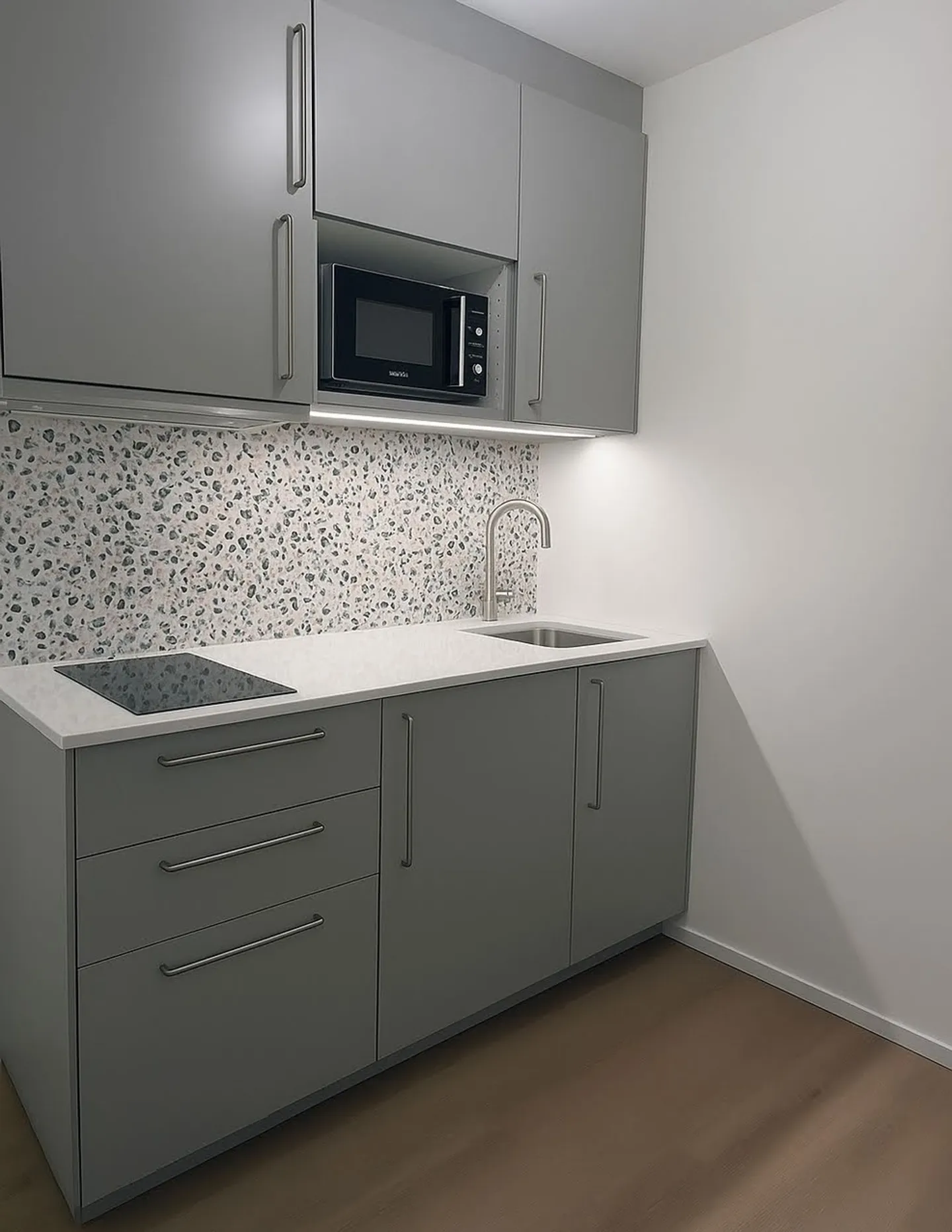 LOC 144 - FOUMOU-TANGOU STUDIO - Foto 3 di 4