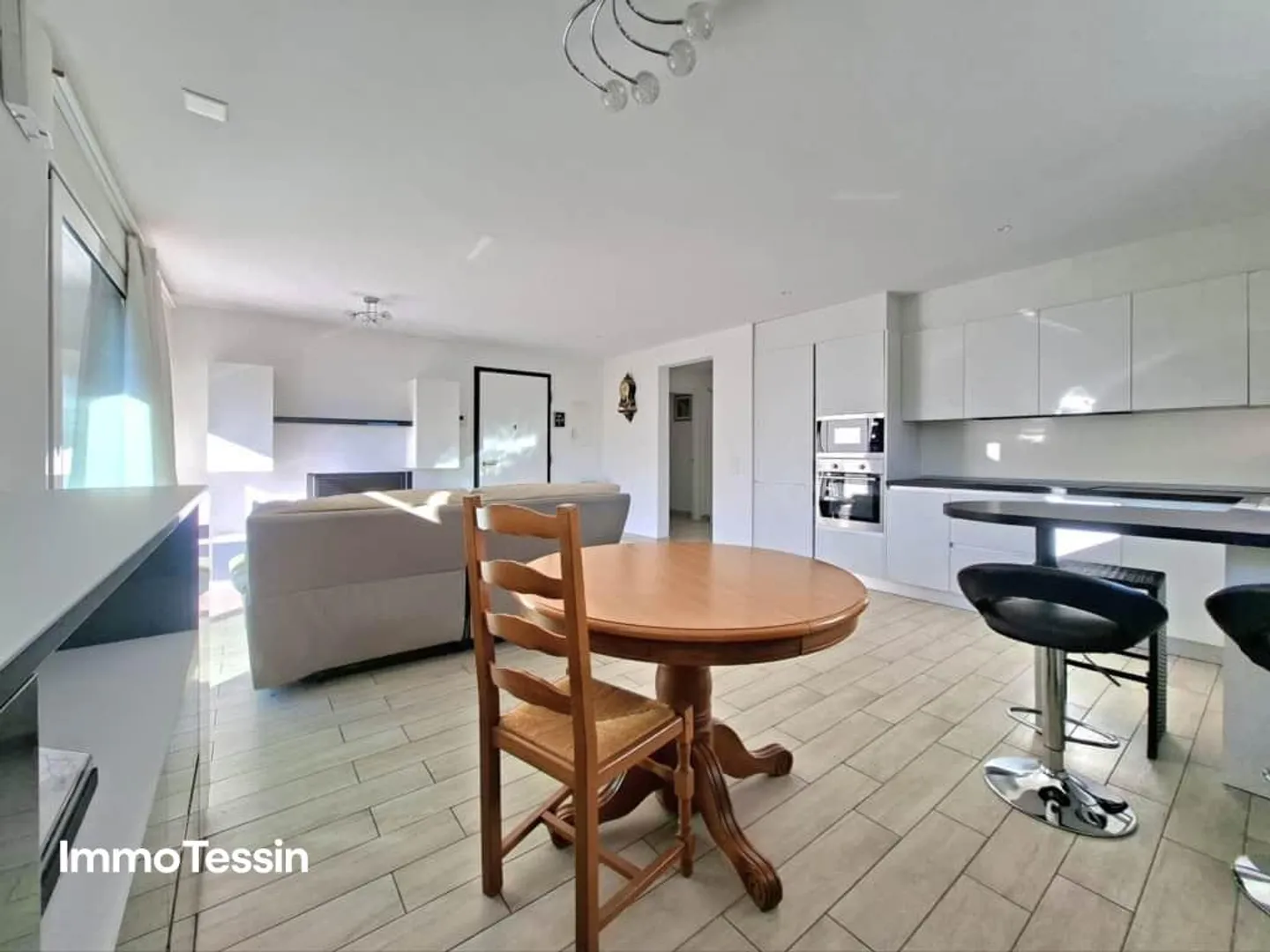 TOP PREIS: Schöne & helle Wohnung in einer kleinen Wohnanlage mit n... - Foto 9 von 13