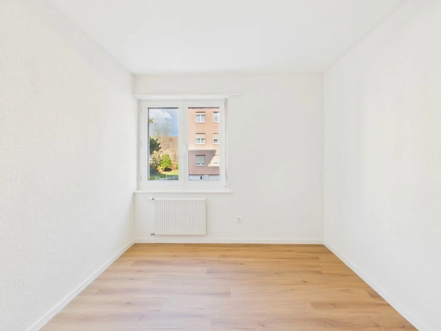 Première occupation après rénovation complète : Appartement élégant de 4,5 pièces avec top... - Photo 8 sur 12