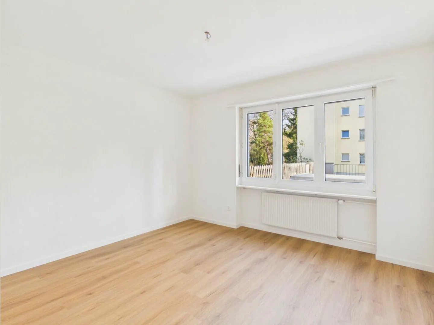 Première occupation après rénovation complète : Appartement élégant de 4,5 pièces avec top... - Photo 9 sur 12