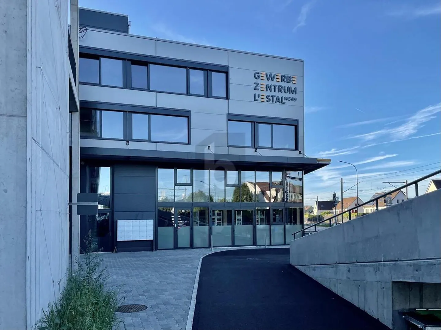 ALTA QUALITÀ IN UN NUOVO EDIFICIO RAPPRESENTATIVO! - Foto 1 di 5